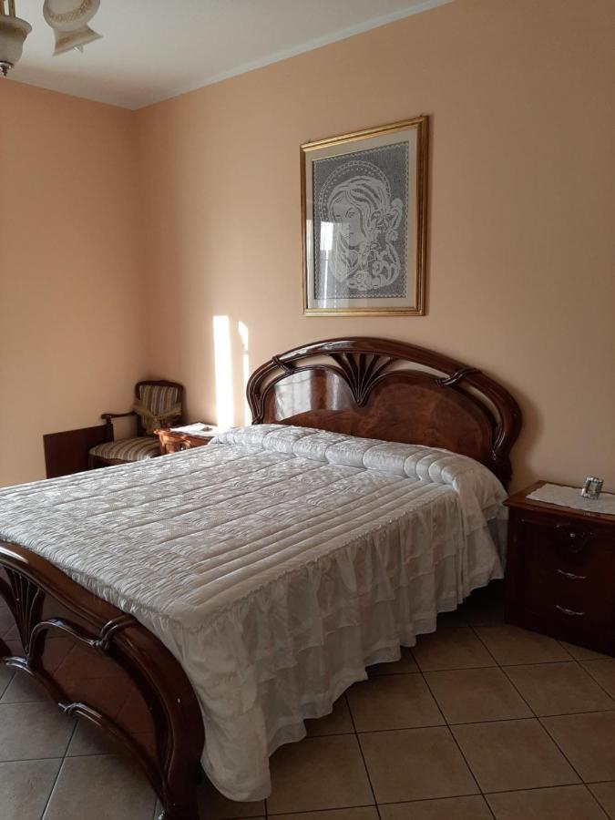 Residenza Monteleone Apartment Ardore Marina Bagian luar foto