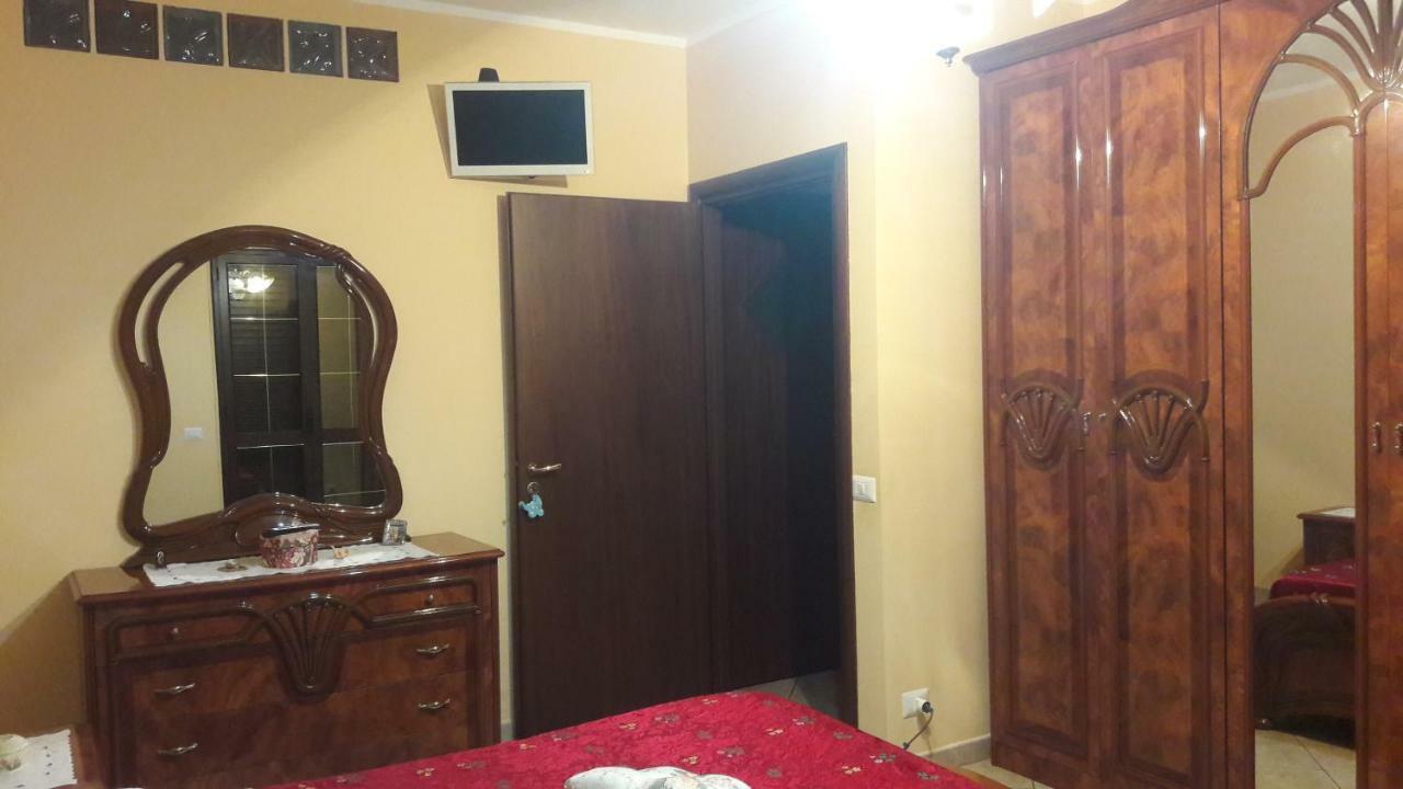 Residenza Monteleone Apartment Ardore Marina Bagian luar foto